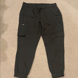 Banana Republic Women’s  Army Green Cargo Pants